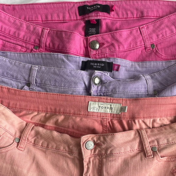 Set of 3 Torrid shorts - Picture 2 of 2